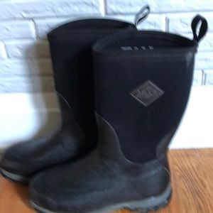 Muck boots